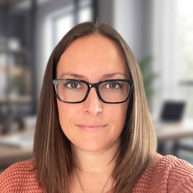 Sarah Bowen, bookkeeper and founder of The Relief Pros